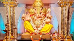 ಗಣೇಶನಿಗೆ ‘ಗರಿಕೆ’ ಹುಲ್ಲು ಏಕೆ ಇಷ್ಟ? 21 ಎಳೆಗಳ ಹಿಂದಿರುವ ಅನಲಾಸುರನ ಕಥೆ ಗೊತ್ತೇ 