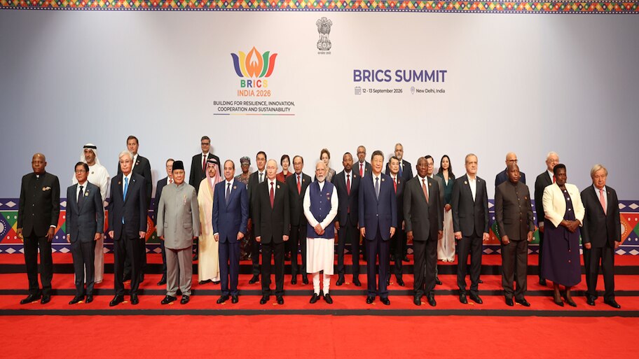 BRICSನಿಂದ ಭಾರತಕ್ಕೆ ಬಿಗ್‌ ಬಿಸಿನೆಸ್‌ ಬೂಸ್ಟ್‌? ರೂಪಾಯಿ, UPI, ಹೂಡಿಕೆ & ಭಾರತೀಯ ಕಂಪನಿಗಳಿಗೆ ಏನು ಲಾಭ?