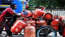 LPG Gas Cylinder: ಸಿಲಿಂಡರ್ ಬುಕ್ಕಿಂಗ್‌ಗೆ ಹೊಸ ರೂಲ್ಸ್; ಗ್ರಾಹಕರು ತಿಳಿಯಲೇಬೇಕಾದ 7 ಪ್ರಮುಖ ಮಾಹಿತಿ!