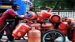 LPG Gas Cylinder: ಸಿಲಿಂಡರ್ ಬುಕ್ಕಿಂಗ್‌ಗೆ ಹೊಸ ರೂಲ್ಸ್; ಗ್ರಾಹಕರು ತಿಳಿಯಲೇಬೇಕಾದ 7 ಪ್ರಮುಖ ಮಾಹಿತಿ!