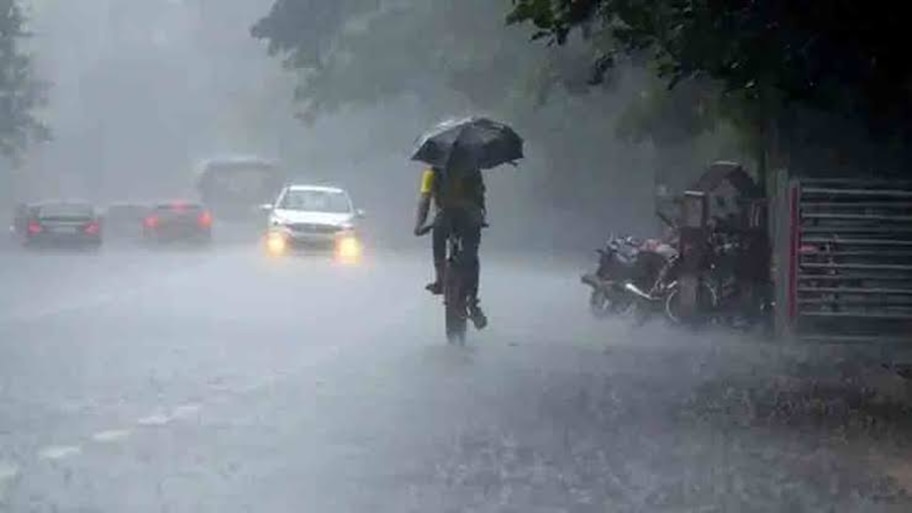 ಬೆಂಗಳೂರಿಗರಿಗೆ ಮುಗಿಯದ ಮಳೆ ಕಂಟಕ: ಇನ್ನೂ ಕೆಲವು ದಿನ ಭಾರಿ ಮಳೆಯ ಮುನ್ಸೂಚನೆ ನೀಡಿದ ಹವಾಮಾನ ಇಲಾಖೆ!