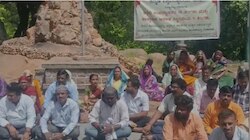 ಹಂಪಿ ಕನ್ನಡ ವಿವಿಯಲ್ಲಿ ಸಂಬಳವಿಲ್ಲದೆ ನೌಕರರ ಕಣ್ಣೀರು: 16 ತಿಂಗಳ ವೇತನ ಪಾವತಿಗೆ ಆಗ್ರಹಿಸಿ ಬೀದಿಗಿಳಿದ ಸಿಬ್ಬಂದಿ!