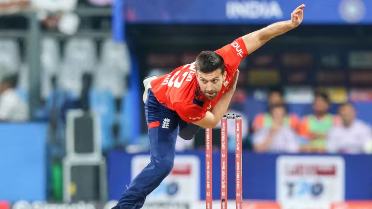 Mark Wood retires 