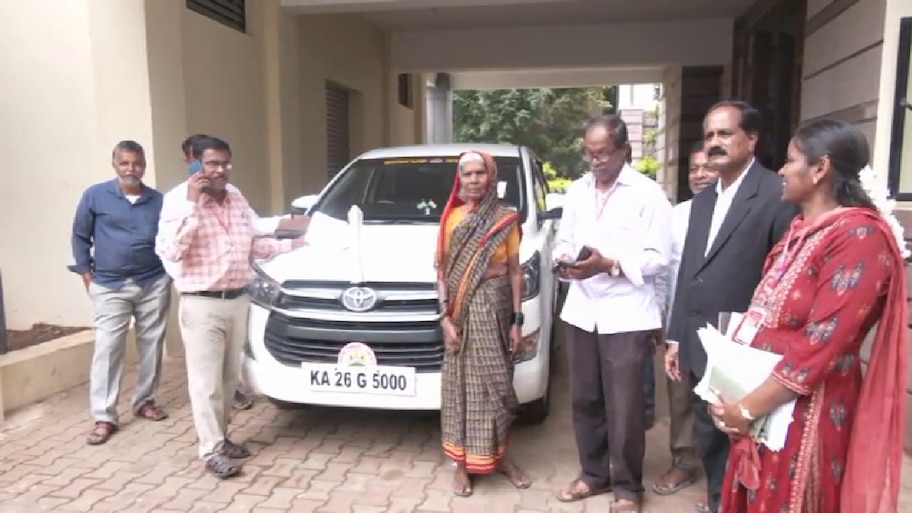 ದಶಕಗಳು ಕಳೆದರೂ ರೈತರಿಗೆ ಸಿಗದ ಪರಿಹಾರ; ಗದಗ ಡಿಸಿ-ಎಡಿಸಿ ಕಾರು ಜಪ್ತಿ!
