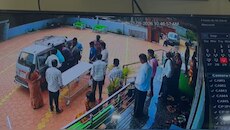 ಸತ್ತಳೆಂದು ಅಂತ್ಯಸಂಸ್ಕಾರಕ್ಕೆ ಸಿದ್ಧತೆ: ಜಾಗರೂಕತೆಯಿಂದ ಪಾರಾಯ್ತು ಜೀವಂತ ಮಹಿಳೆಯ ಅಂತ್ಯಕ್ರಿಯೆ!