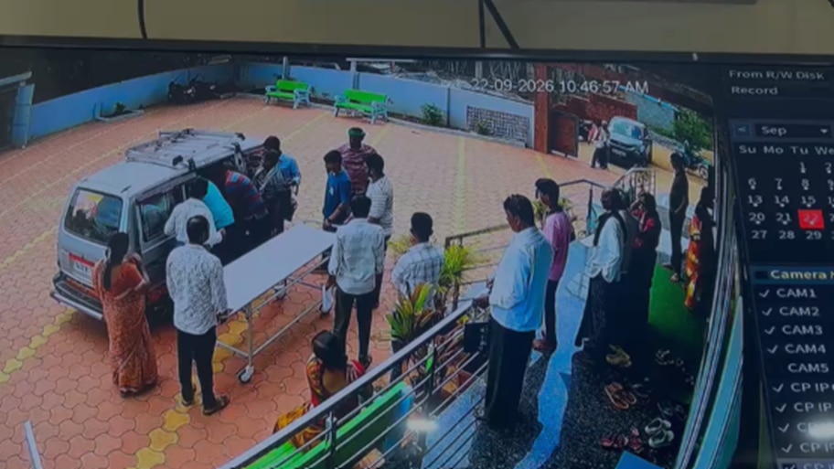 ಸತ್ತಳೆಂದು ಅಂತ್ಯಸಂಸ್ಕಾರಕ್ಕೆ ಸಿದ್ಧತೆ: ಜಾಗರೂಕತೆಯಿಂದ ಪಾರಾಯ್ತು ಜೀವಂತ ಮಹಿಳೆಯ ಅಂತ್ಯಕ್ರಿಯೆ!