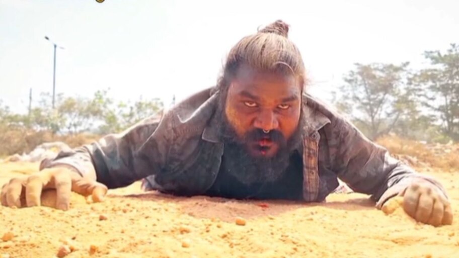 ಮಹಿಳೆ ಖಾಸಗಿ ಫೋಟೋ ವೈರಲ್‌ ಮಾಡೋದಾಗಿ ಬ್ಯ್ಲಾಕ್‌ಮೇಲ್‌.. 9 ಲಕ್ಷ ಹಣ ಪೀಕಿದ ಟ್ಯಾಟೂ ಅರ್ಜುನ್‌ 
