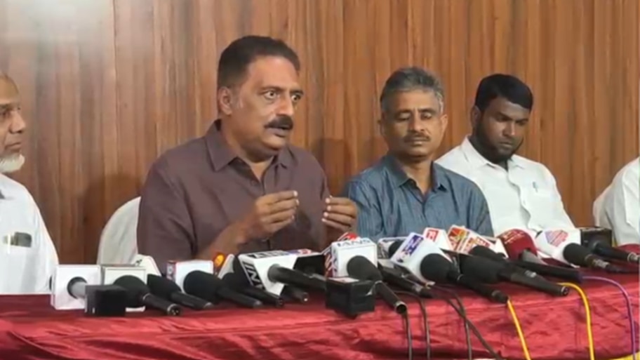 “ಕರ್ನಾಟಕದಲ್ಲಿ 1.18 ಕೋಟಿ ಮತ ಅಳಿಸಿ ಹಾಕಿದ್ದಾರೆ!”: ಎಸ್‌ಐಆರ್ ಪ್ರಕ್ರಿಯೆ ವಿರುದ್ಧ ನಟ ಪ್ರಕಾಶ್ ರಾಜ್ ಆಕ್ರೋಶ!