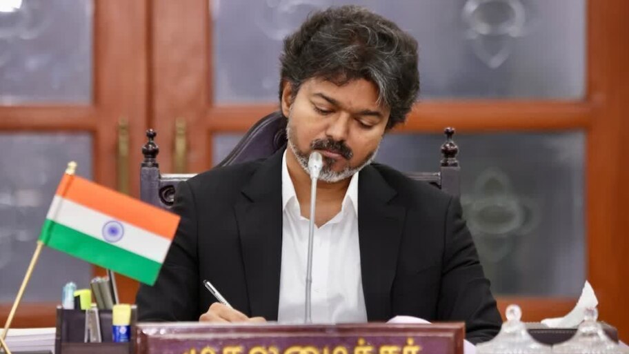 Vijay: ನುಡಿದಂತೆ ನಡೆದುಕೊಂಡ ದಳಪತಿ ವಿಜಯ್!.. ಕೊಟ್ಟ ಮಾತಿಗೆ ತಪ್ಪದ ‘Thalapathi
