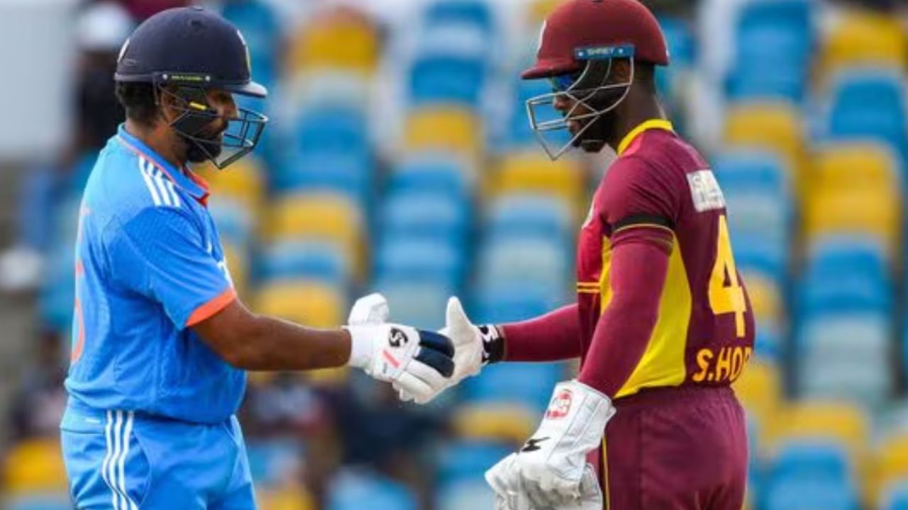 Rohit Sharma slips falls 