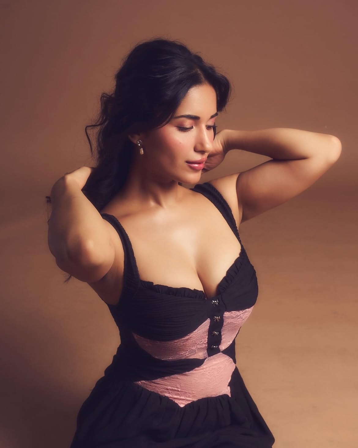 Ruhani sharma