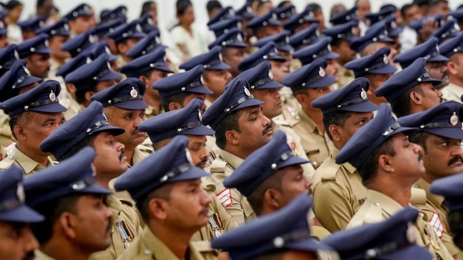 ಬೆಂಗಳೂರಲ್ಲಿ 5 ನಗರ ಪೊಲೀಸ್ ಕಮಿಷನರೇಟ್‌ಗಳ ರಚನೆಗೆ ಸಿಬ್ಬಂದಿ ಕೊರತೆ