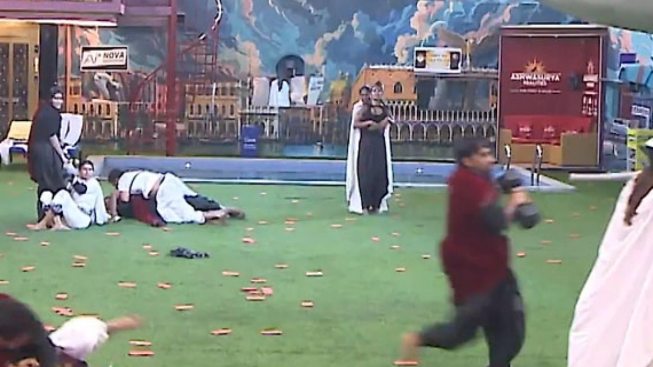 Modern maha kavi manja Kicks Tandav Ram