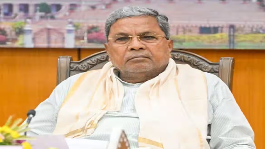 ಸ್ಟಿಂಗ್​ ಆಪರೇಷನ್​ ಯಾರು ಮಾಡುತ್ತಿದ್ದಾರೆಂದು ಗೊತ್ತಿದೆ: ಮಾಜಿ ಸಿಎಂ ಸಿದ್ದರಾಮಯ್ಯ