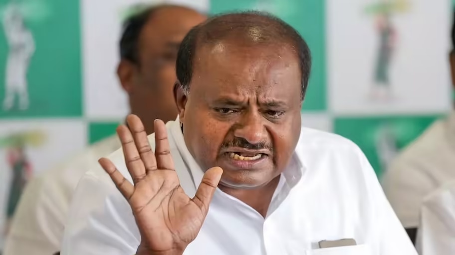 ಜೆಡಿಎಸ್ ಸೋಶಿಯಲ್ ಮೀಡಿಯಾ ಪೊಲೀಸ್ ವಶಕ್ಕೆ HDK ಕಿಡಿ