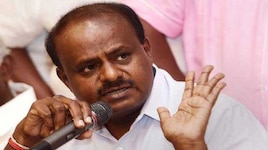 ಪೊಲೀಸ್ ಕಮಿಷನರ್ ಕಚೇರಿ ಮೆಟ್ಟಿಲಲ್ಲೇ ಎಚ್‌ಡಿಕೆ ಧರಣಿ! ಸ್ಟಿಂಗ್ ರೂವಾರಿಯ ಬಂಧನಕ್ಕೆ 48 ಗಂಟೆ ಡೆಡ್‌ಲೈನ್!