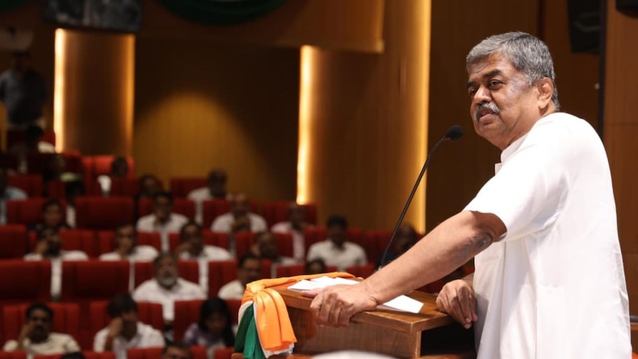 ಸೋತ ಕ್ಷೇತ್ರದಲ್ಲಿ ಗೆದ್ದು ಇತಿಹಾಸ ಸೃಷ್ಟಿಸಬೇಕು, ಗೆದ್ದ ಕ್ಷೇತ್ರವನ್ನು ಉಳಿಸಿಕೊಳ್ಳಬೇಕು: ಬಿ.ಕೆ. ಹರಿಪ್ರಸಾದ್ ಕರೆ