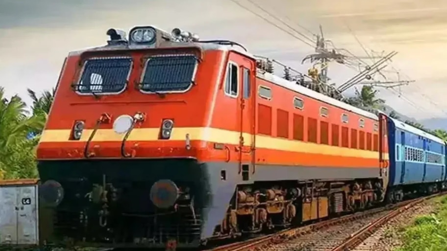 ತಿರುಮಲಕ್ಕೆ ಹೋಗುವ ರೈಲು ಪ್ರಯಾಣಿಕರಿಗೆ ಗುಡ್‌ನ್ಯೂಸ್‌.. ಹಬ್ಬದ ರಜೆಗೆ ಈ ರೈಲುಗಳಲ್ಲಿ ಸೀಟು ಖಾಲಿ!