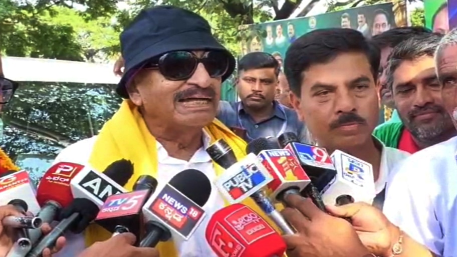 ಕರ್ನಾಟಕ ಬಂದ್‌..! ವಾರದೊಳಗೆ ರೈತರ ಬೇಡಿಕೆ ಈಡೇರದಿದ್ದರೆ ವಾಟಾಳ್‌ ಉಗ್ರ ಹೋರಾಟದ ಎಚ್ಚರಿಕೆ