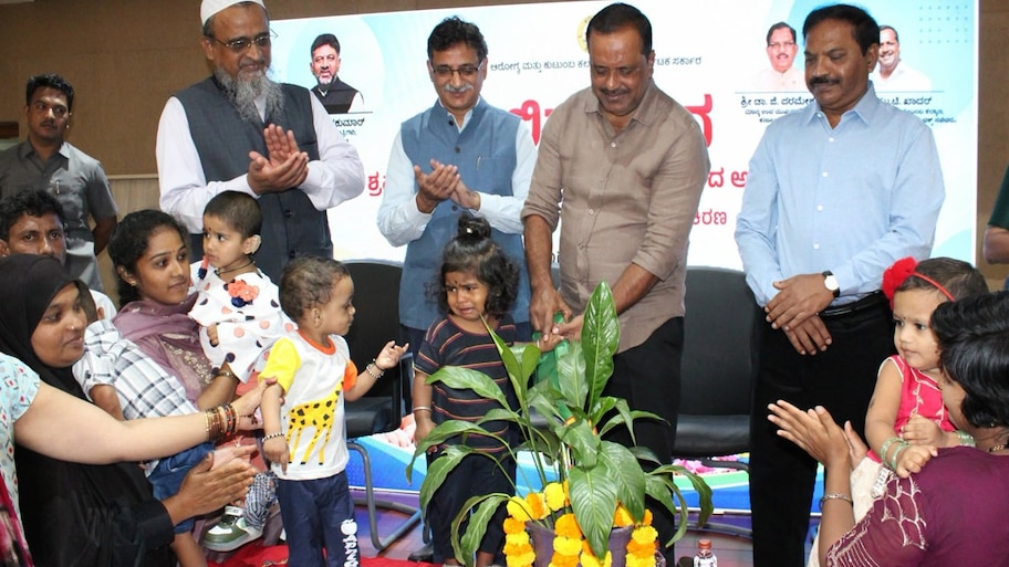 ಆಲಿಸು ಕಂದ ಅಭಿಯಾನ: ಶ್ರವಣ ದೋಷವಿರುವ ಮಕ್ಕಳಿಗೆ ಉಚಿತ ಕಾಕ್ಲಿಯರ್ ಇಂಪ್ಲಾಟೇಷನ್ - ಸಚಿವ ಯು.ಟಿ. ಖಾದರ್ ಘೋಷಣೆ