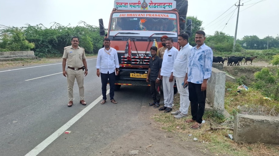 ಕಲಬುರಗಿಯಲ್ಲಿ ಅಕ್ರಮವಾಗಿ ಸಾಗಿಸುತ್ತಿದ್ದ 14 ಸಾವಿರ ಕೆ.ಜಿ  ಪಡಿತರ ಅಕ್ಕಿ ವಶಕ್ಕೆ