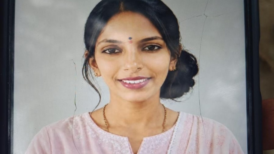 ಶಿವಮೊಗ್ಗ ಬ್ರೇಕಿಂಗ್: ಗಂಡನ ಮನೆಯವರ ಕಿರುಕುಳ ತಾಳದೇ ಗೃಹಿಣಿ ಸಾ*