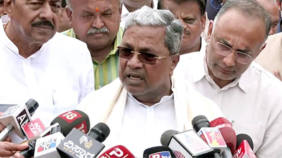 ಸಿದ್ದು ಸ್ಟಿಂಗ್ ಕೇಸ್‌ಗೆ ಸ್ಫೋಟಕ ತಿರುವು: ಮುಸುಕುಧಾರಿ ಮಹಿಳೆ ಪತ್ತೆ, ಸಿದ್ದರಾಮಯ್ಯಗೆ ಕ್ಲೀನ್ ಚಿಟ್!