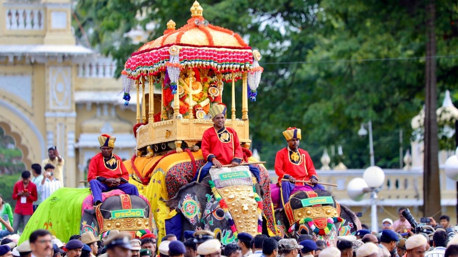 ದಸರಾ ಆಚರಣೆ ಕುರಿತು ರಾಜಮಾತೆ ಪ್ರಮೋದಾದೇವಿ ಒಡೆಯರ್ ಅಸಮಾಧಾನ.!