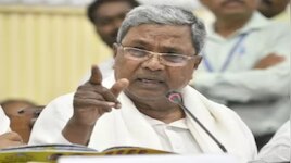 ಸ್ಟಿಂಗ್ ಆಪರೇಷನ್ ತನಿಖೆ ವಿಳಂಬಕ್ಕೆ ಸಿದ್ದರಾಮಯ್ಯ ಗರಂ! ಸಿಸಿಬಿ ಅಧಿಕಾರಿಗಳಿಗೆ ಫುಲ್ ಕ್ಲಾಸ್!